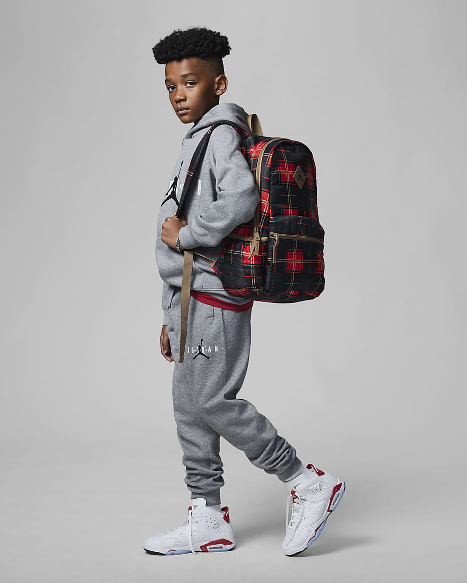 NIKE公式】ジョーダン キルテッド デイパック バックパック (19L).オンラインストア (通販サイト)